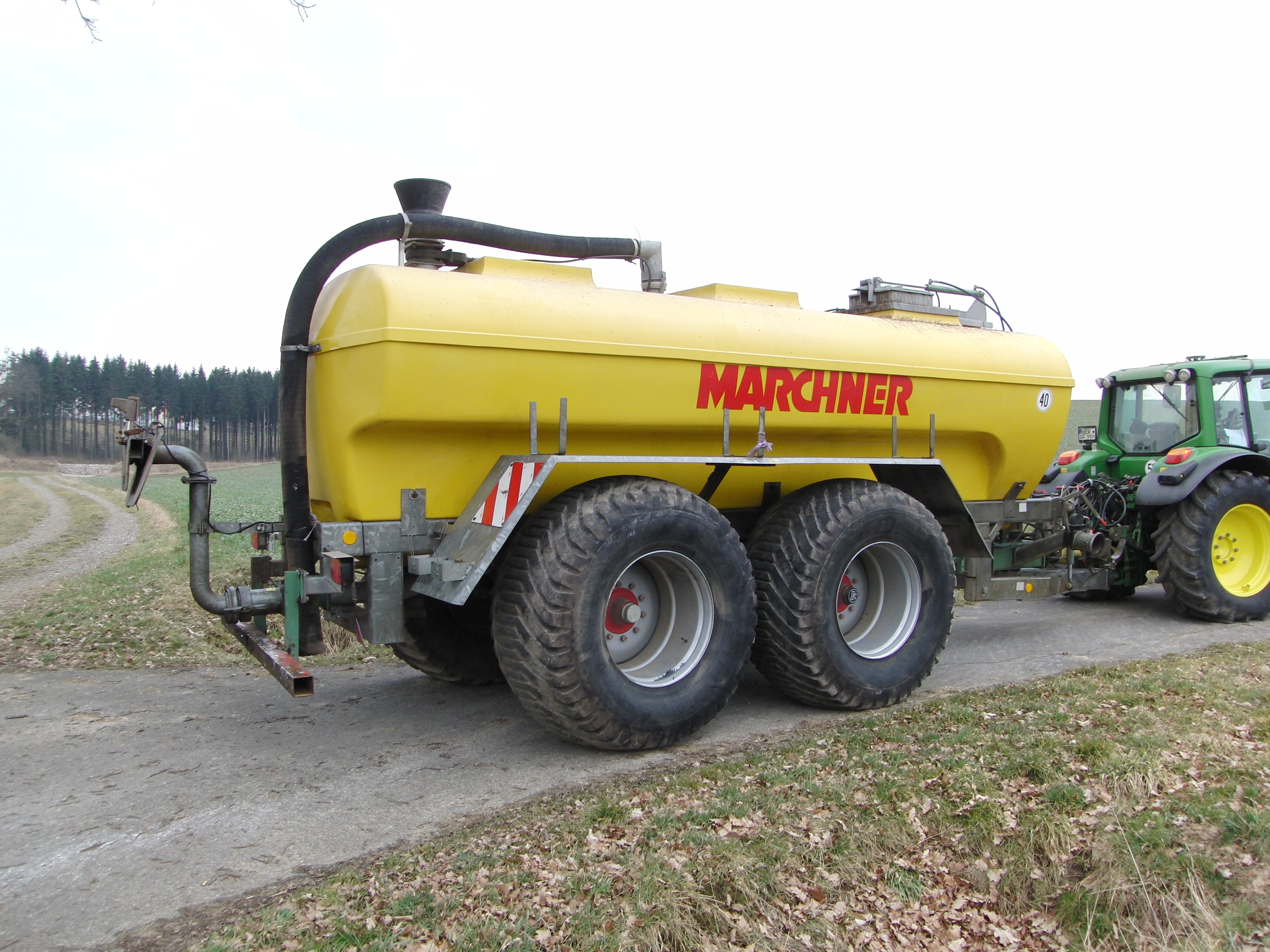 G&uuml;lletransport und Ausbringung